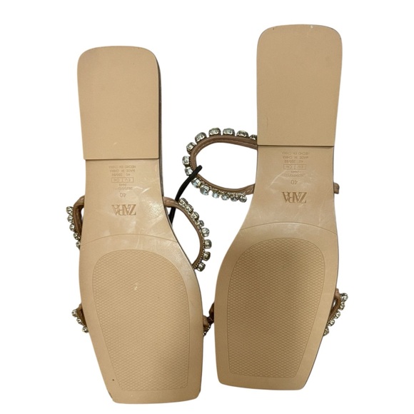 Elegant Zara Nude Flats with Rhinestone Straps - Picture 3 of 4